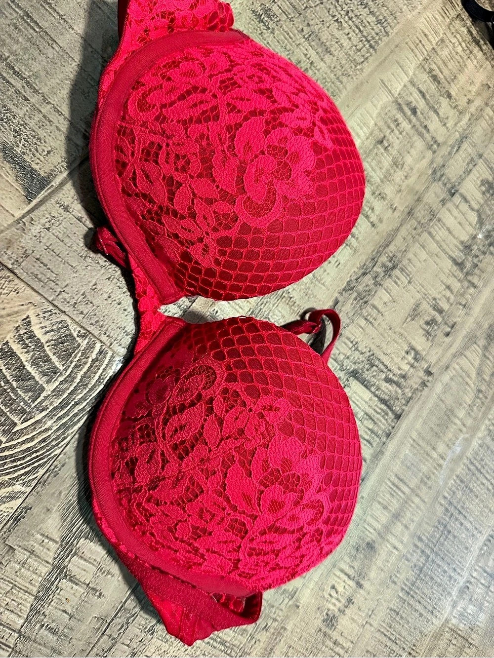 Victoria's Secret Very Sexy Push-Up Bra Floral Lace Pink